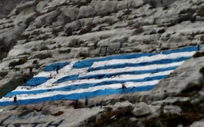 Αποκαταστάθηκε μετά την βεβήλωση της, η τεράστια Ελληνική σημαία στο Καστελόριζο