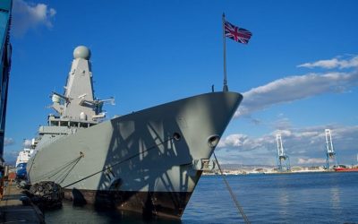Διαψεύδει η Βρετανία τα περί προειδοποιητικών πυρών κατά αντιτορπιλικού από ρωσικό πλοίο