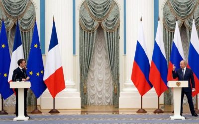 Πούτιν – Μακρόν | Θετικές ενδείξεις για συγκλίσεις στη συνάντηση των ηγετών Ρωσίας – Γαλλίας