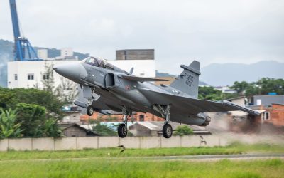Gripen E | The first serial production fighters are in Brazil