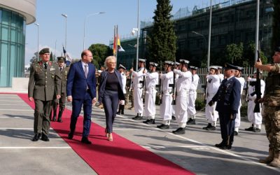 First visit of German Defence Minister to Cyprus – Deepening of defence cooperation, German Navy facilities and international issues on the agenda