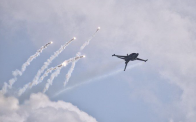 Ελληνική Πολεμική Αεροπορία | Εντυπωσιακό Air show στον Φλοίσβο – Φωτογραφίες