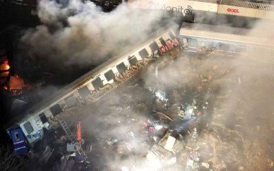 Σύγκρουση τρένων στα Τέμπη | 43 οι νεκροί, οι περισσότεροι ηλικίας 20 – 30 ετών – VIDEO με τη στιγμή της σύγκρουσης