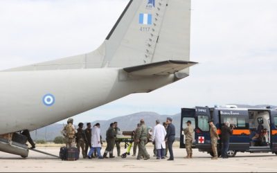 Έφτασε στην Ελευσίνα το C-27J με Έλληνες από το Σουδάν – Μεταξύ τους και τραυματίας –  Συνεχίζεται δεύτερη αποστολή επαναπατρισμού