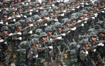 Νότια Κορέα | Σπάνια στρατιωτική παρέλαση στη Σεούλ – Προειδοποιήσεις κατά Β. Κορέας
