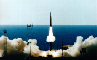 Ισραηλινός πύραυλος Arrow αναχαιτίζει βαλλιστικό πύραυλο στα όρια του διαστήματος