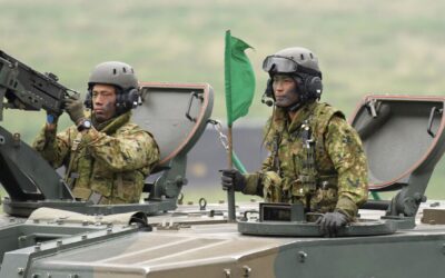 Ιαπωνία | Γιατί οι στρατιώτες θα μπορούν να αφήνουν πιο μακριά μαλλιά από εδώ και πέρα
