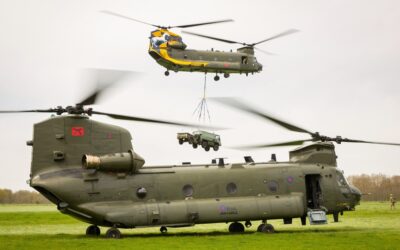 ΗΒ | 14 νέα ελικόπτερα CHINOOK CH47-ER – Εκτεταμένη εμβέλεια και αυξημένες δυνατότητες