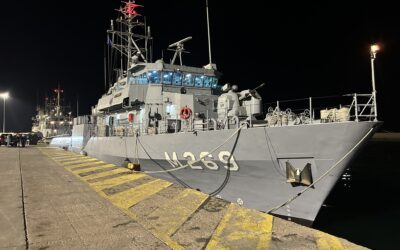 Τουρκικά πολεμικά πλοία στο λιμάνι του Πειραιά – Φωτογραφίες