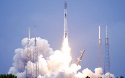 SpaceX | Builds spy satellites network for the US Pentagon
