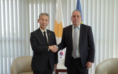 Εξετάζεται αμυντική συνεργασία Κύπρου και Νοτίου Κορέας – Συνάντηση ΥΠΑΜ με Πρέσβη